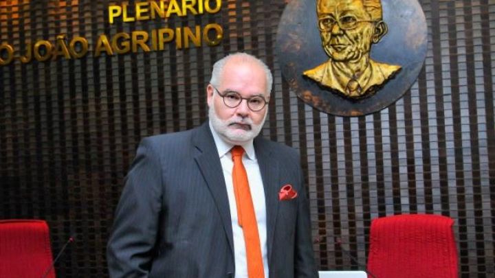 MPC-PB denuncia atraso em obra de creche orçada em quase R$ 1 milhão e cobra prefeito de Teixeira