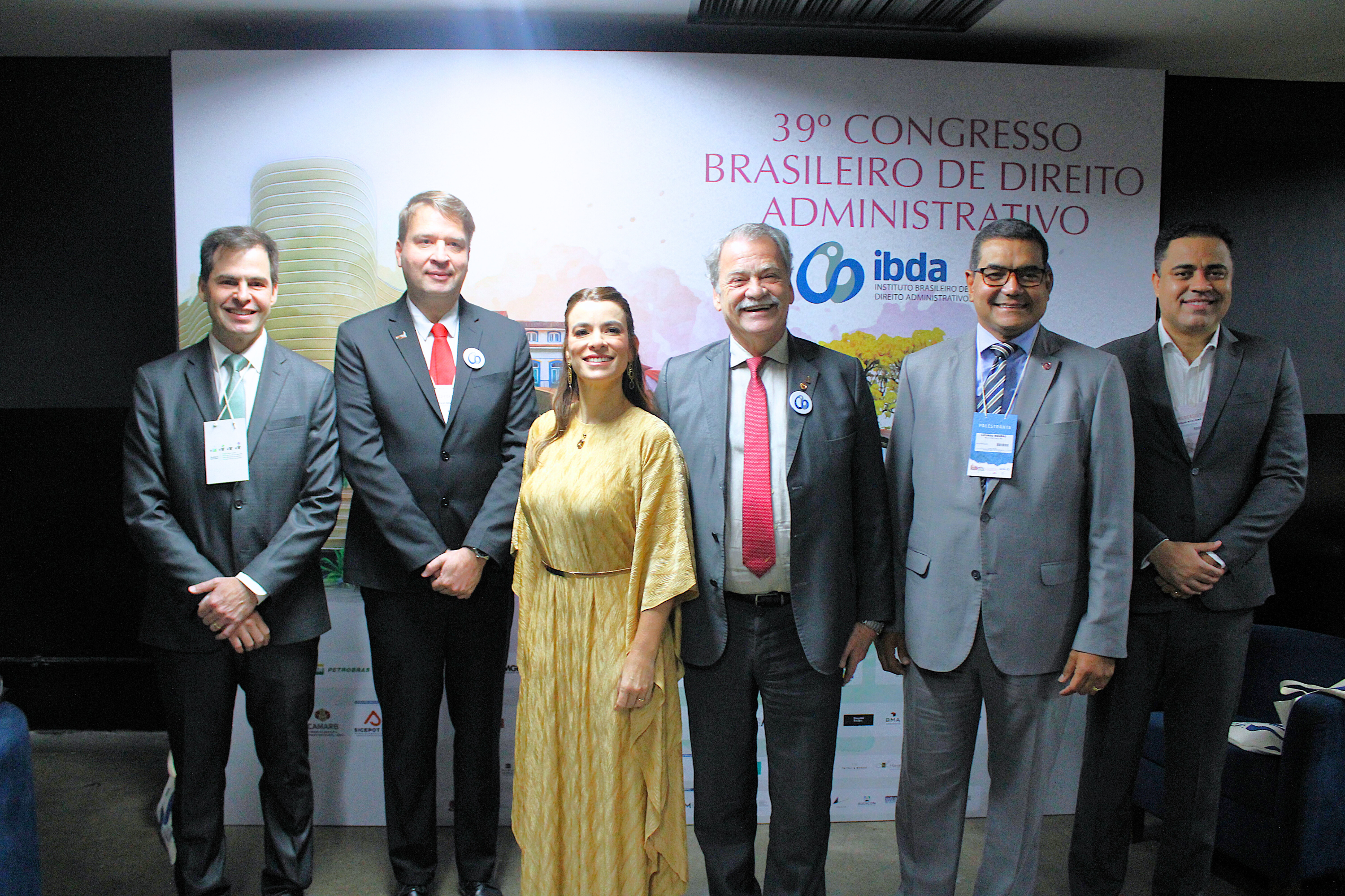 Ampcon prestigia abertura do 39º Congresso Brasileiro de Direito Administrativo