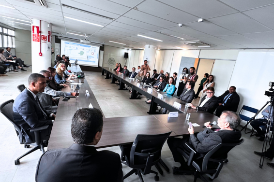 Membros da Ampcon acompanham, em Belo Horizonte, lançamento de Portal do TCE-MG para controle de emendas parlamentares
