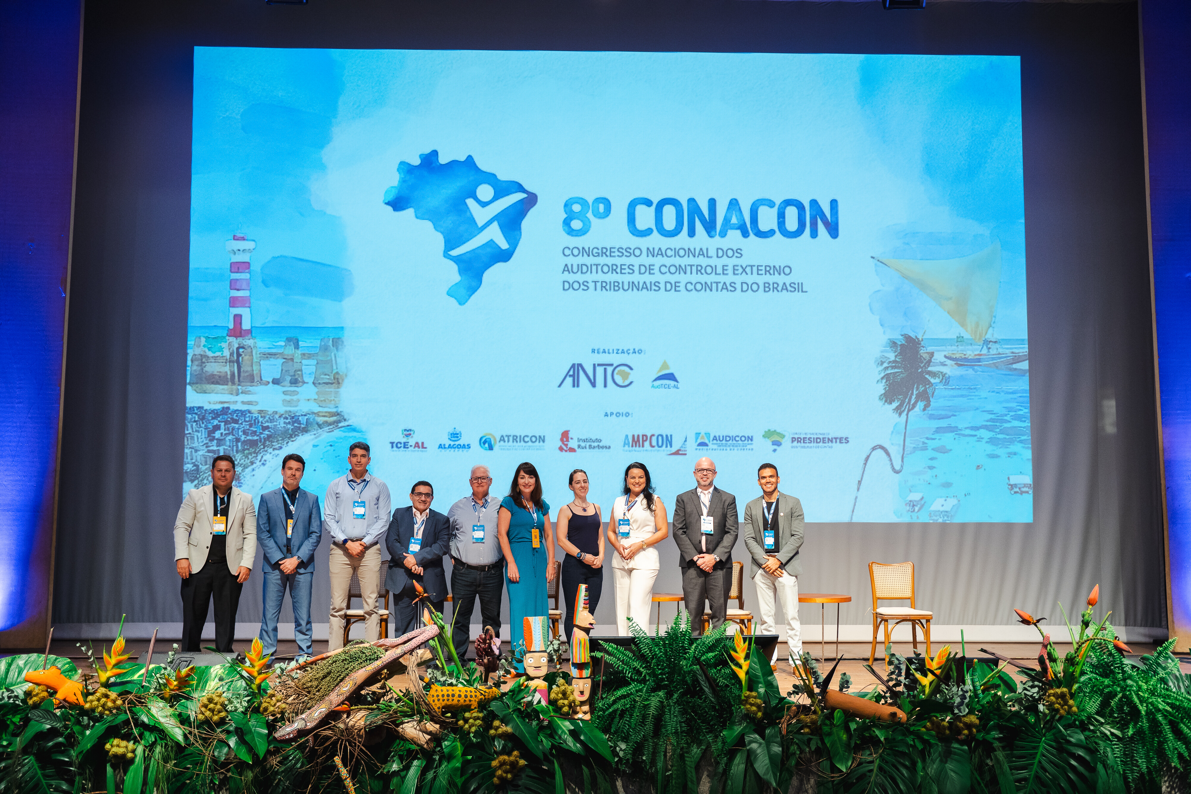 8-CONACON-DAY-02-0104_1.jpg